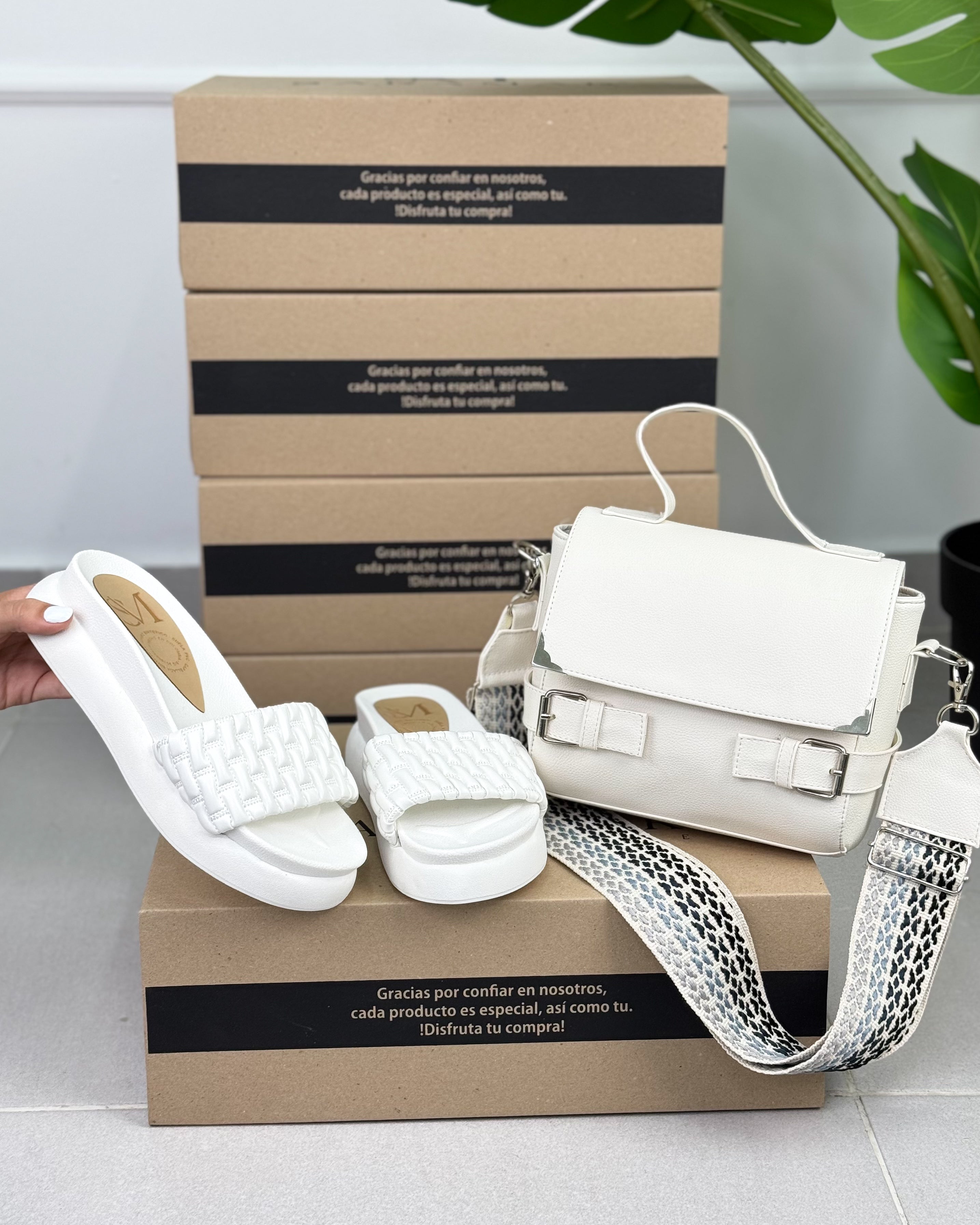 Combo Sandálias + Bolsa