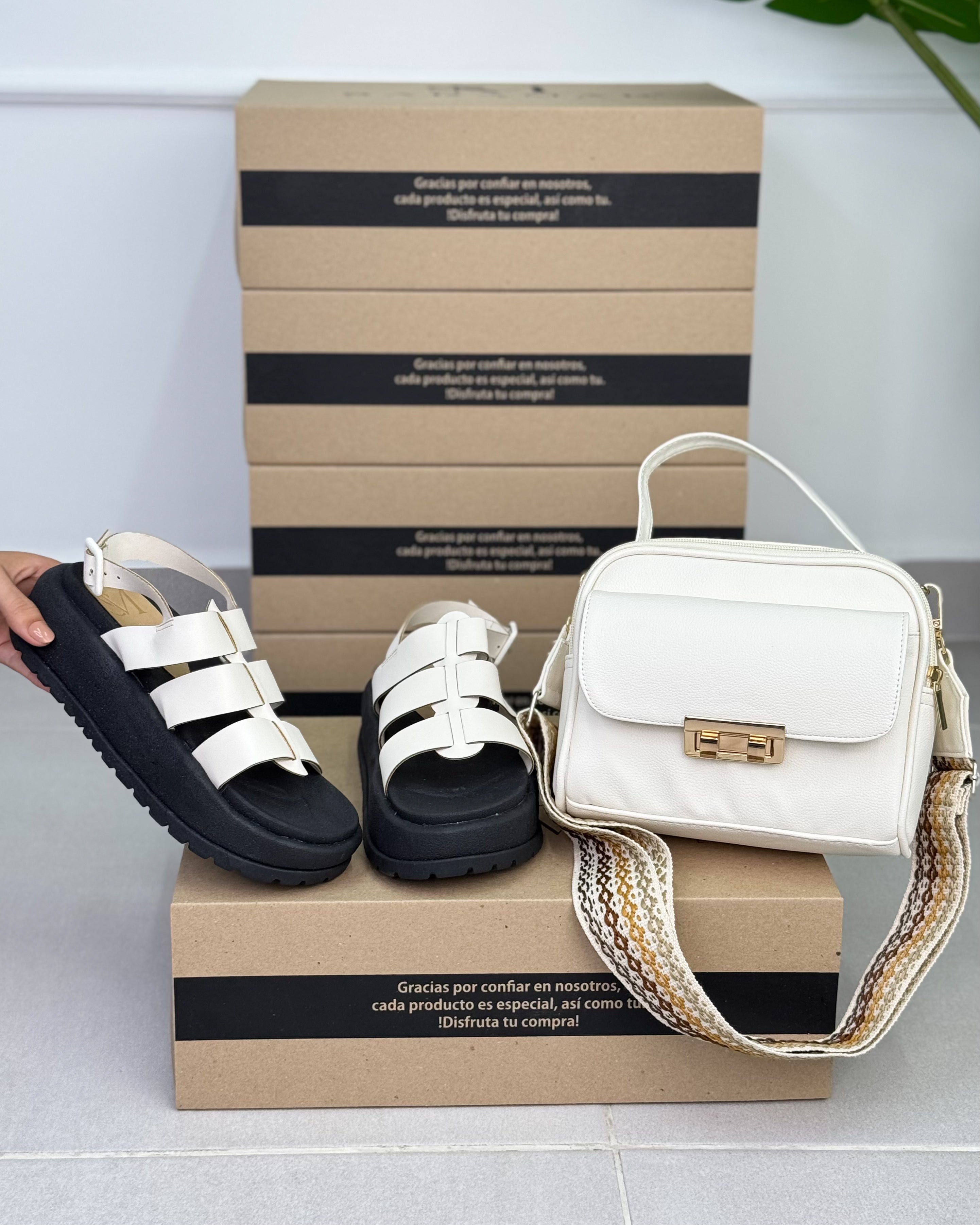 Combo Sandálias + Bolsa