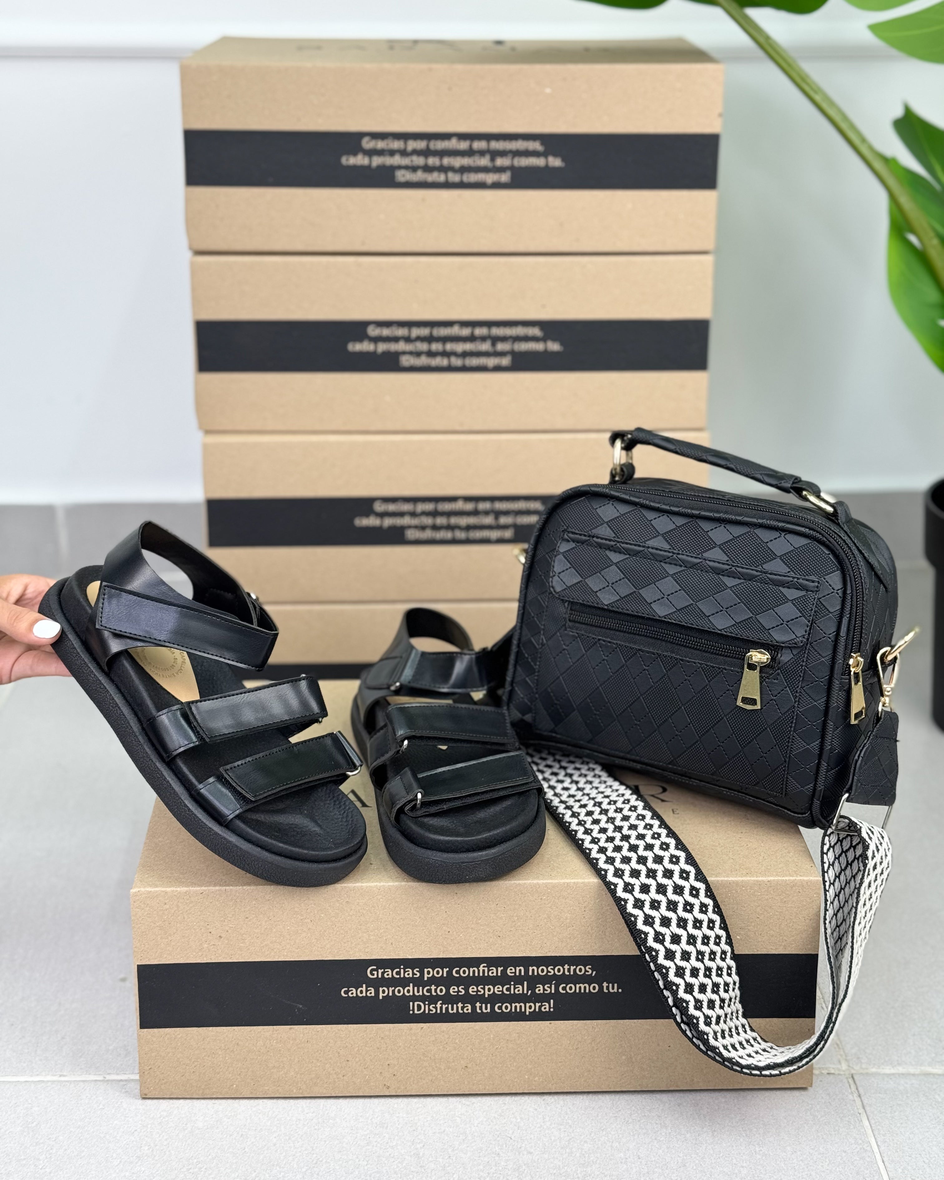 Combo Sandálias  + Bolsa