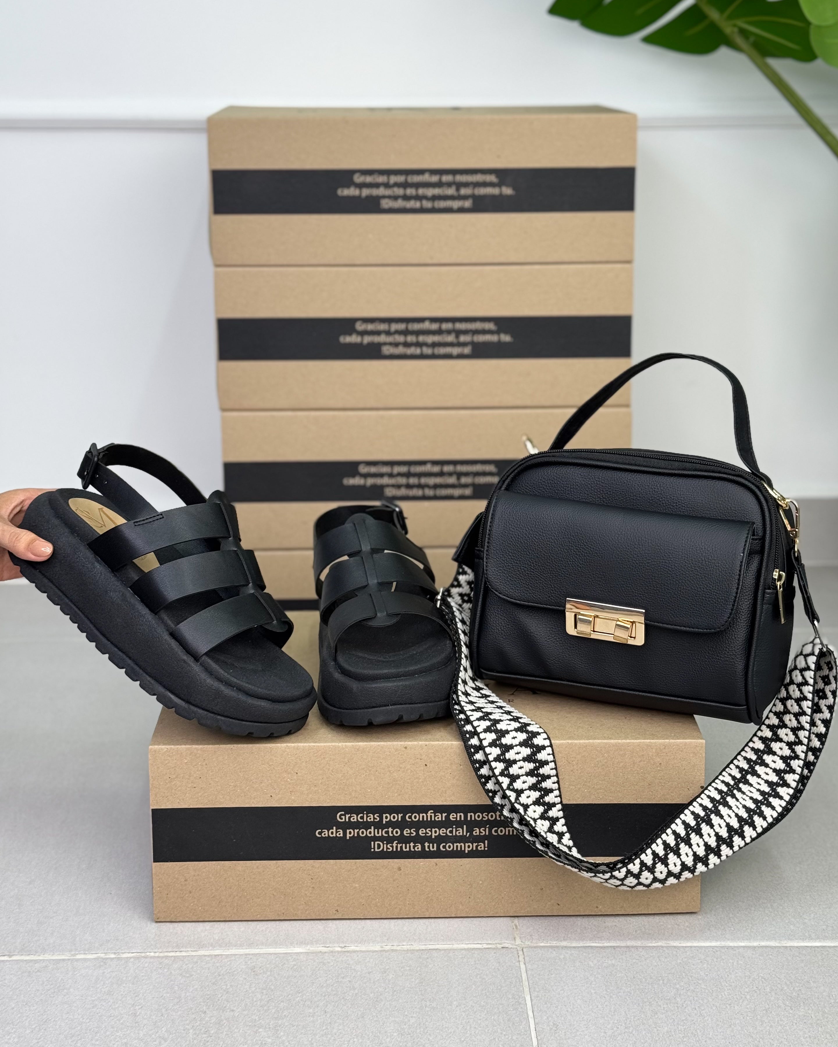 Combo Sandálias  + Bolsa